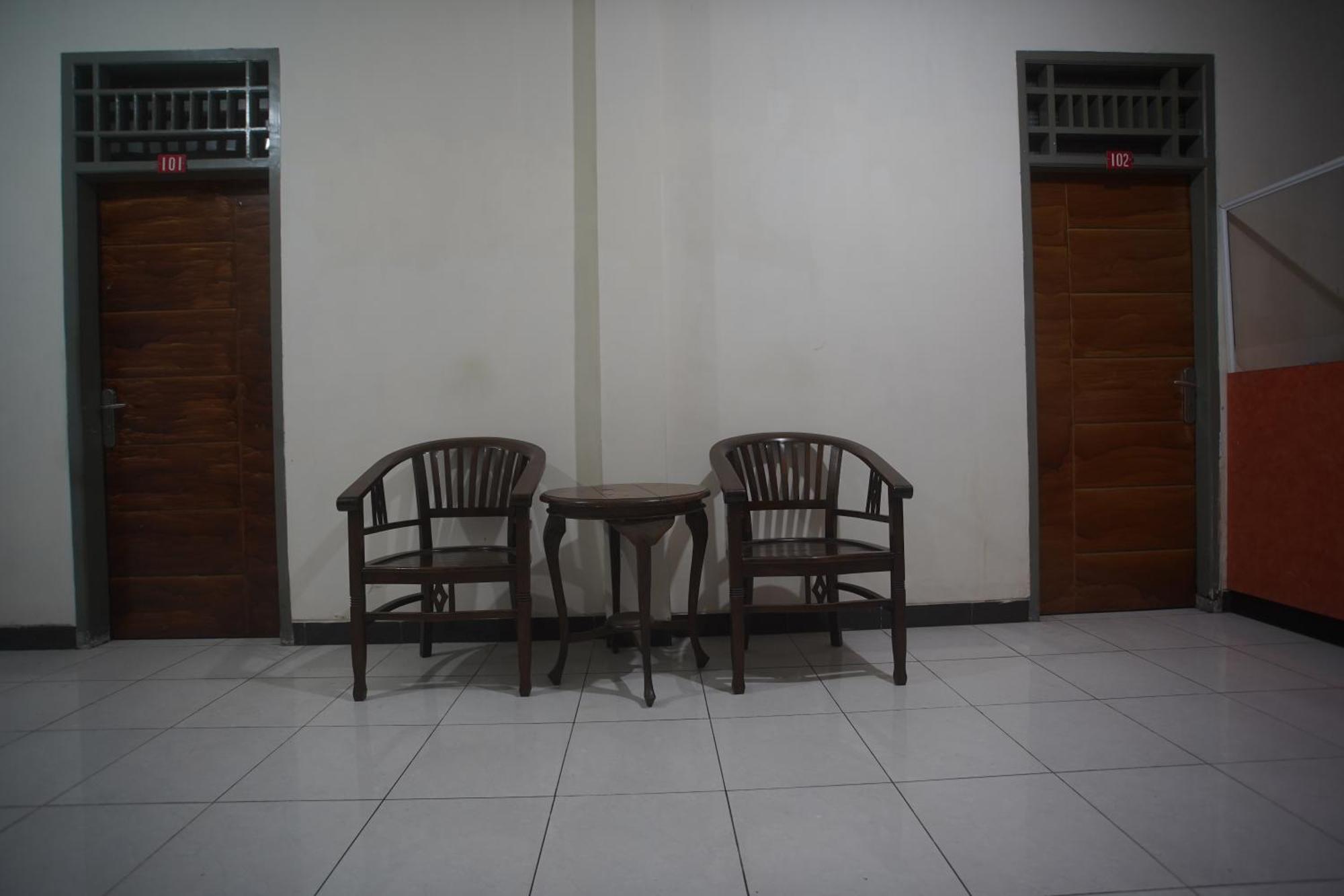 Hotel Oyo 92098 Kost Orange Syariah Makassar