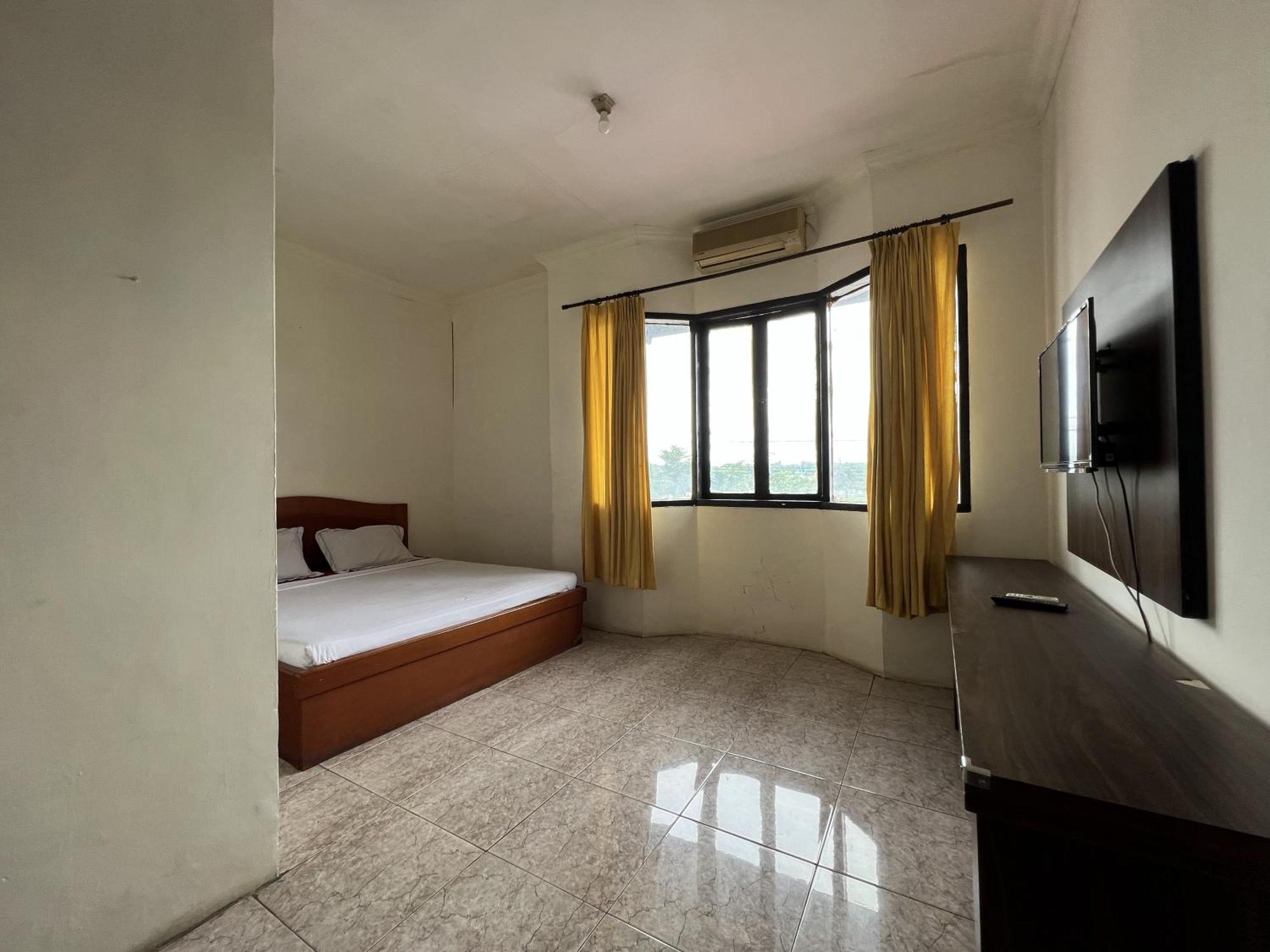Hotel Oyo 92098 Kost Orange Syariah 2*