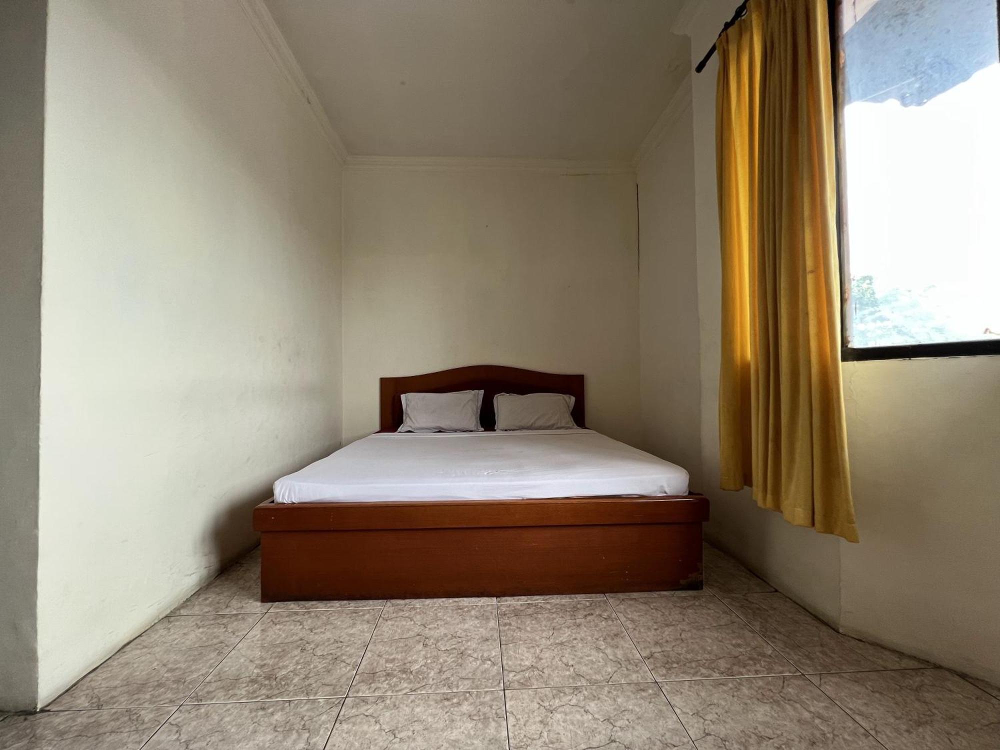 Oyo 92098 Kost Orange Syariah